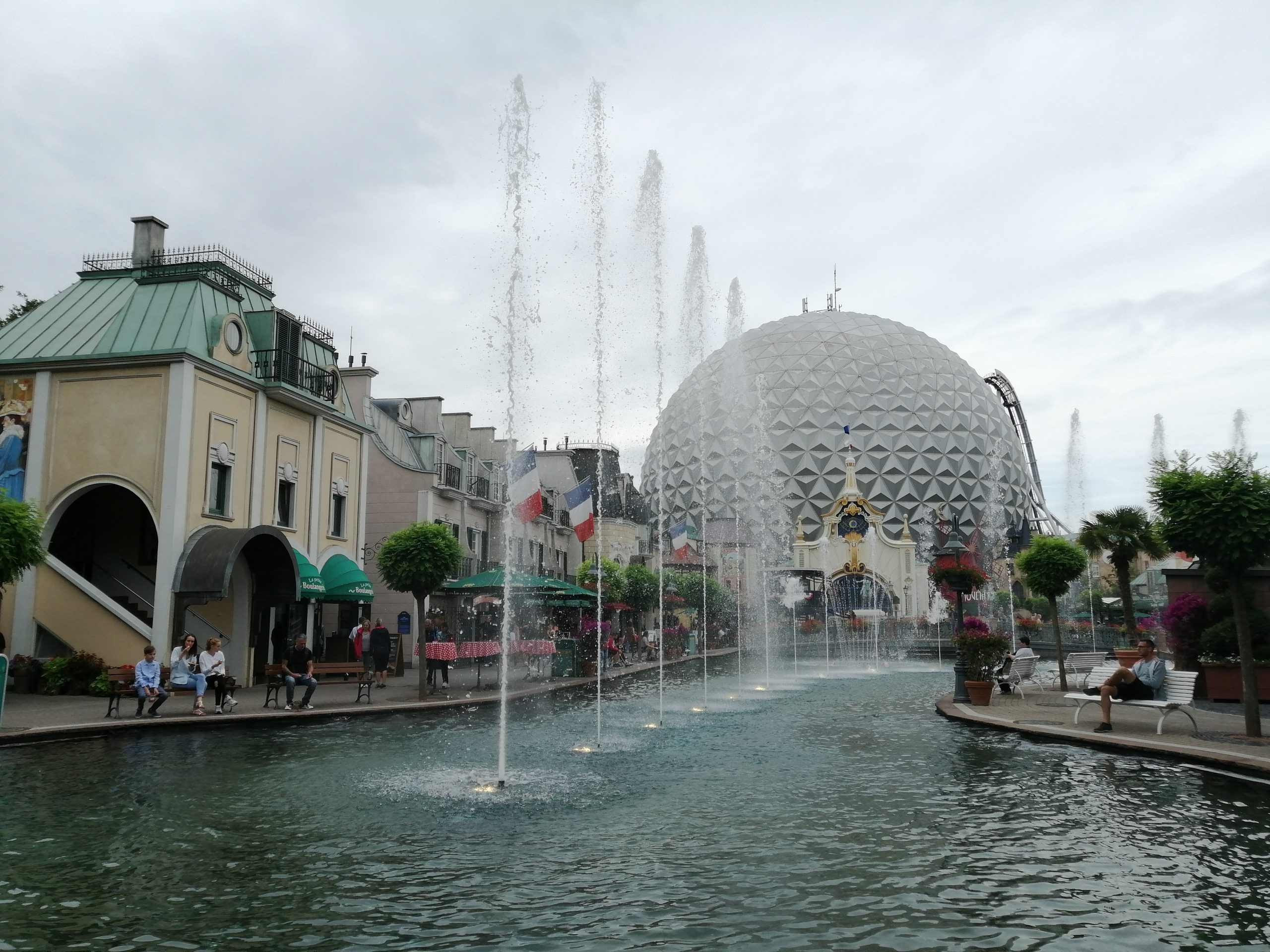 Europa-Park zone France dans le parc Europa-Park en Allemagne