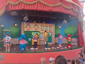 Spectacle pour enfants à SésamoAventura dans le parc PortAventura
